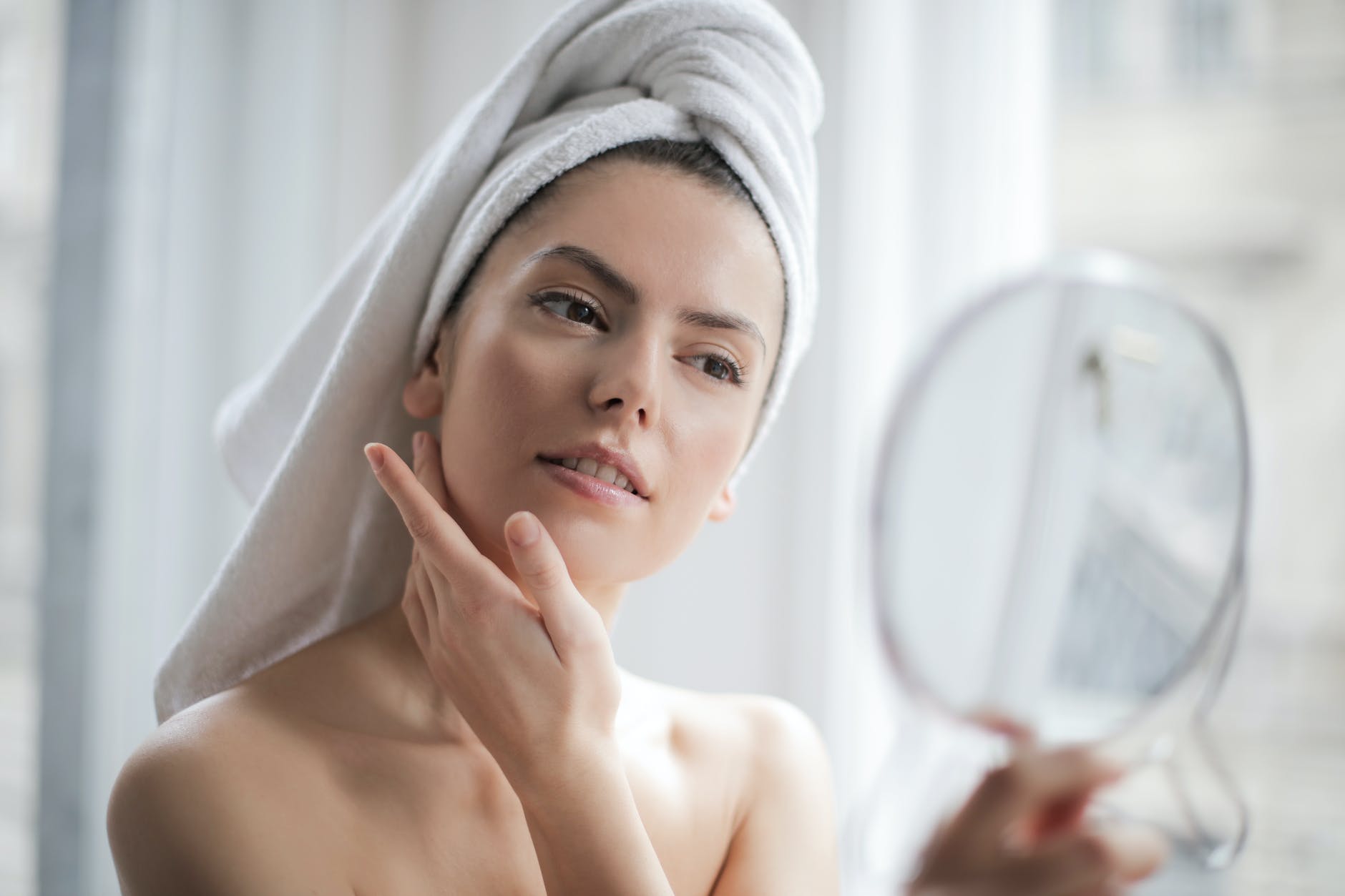 Why A Morning Skincare Routine Is A Must