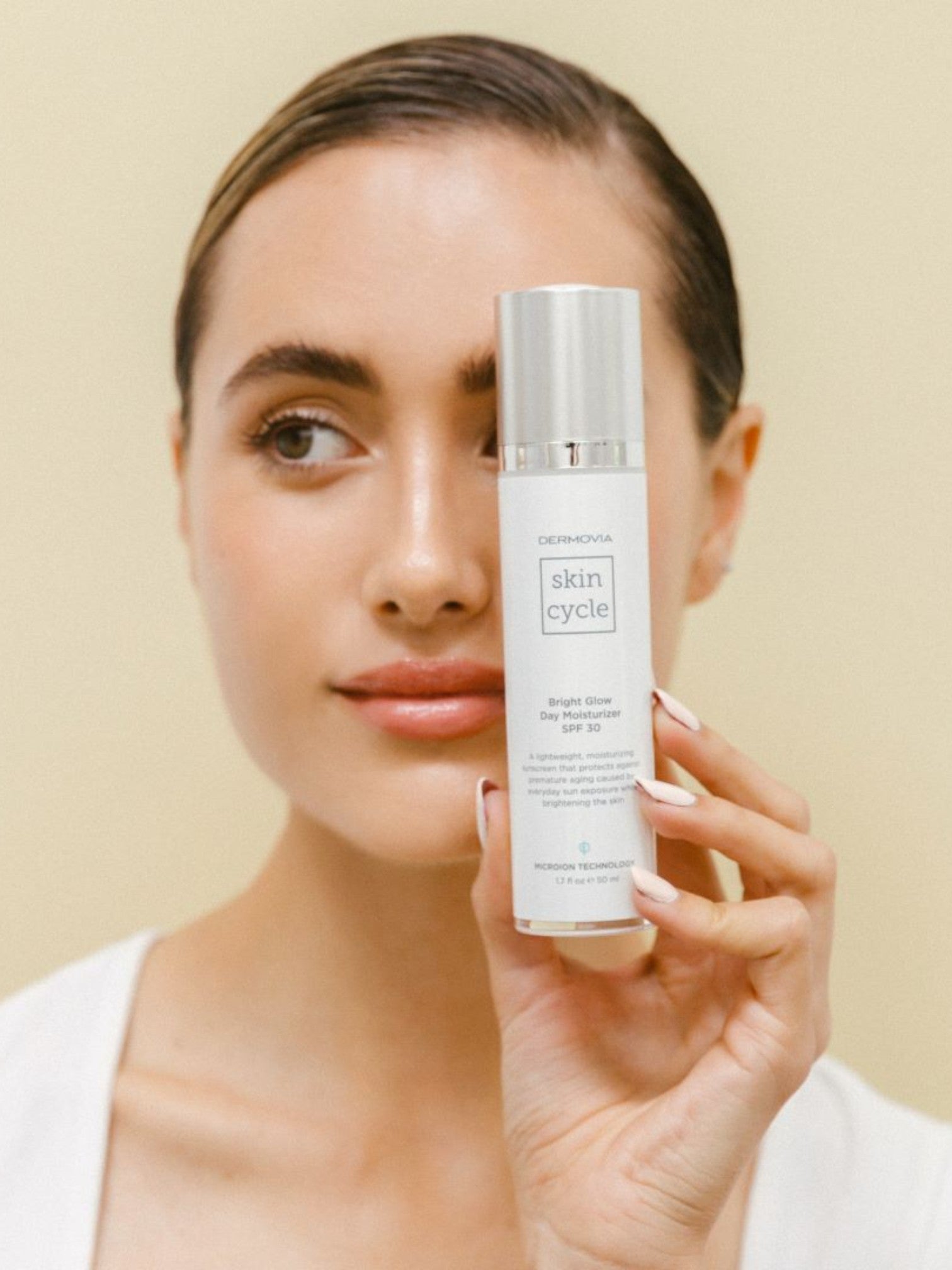 Skin Cycle Bright Glow Day Moisturizer SPF 30